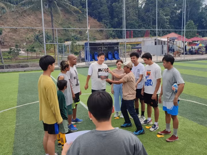 HLV Shin Tae-yong đóng phim ở Indonesia sau khi bị LĐBĐ nước này sa thải
