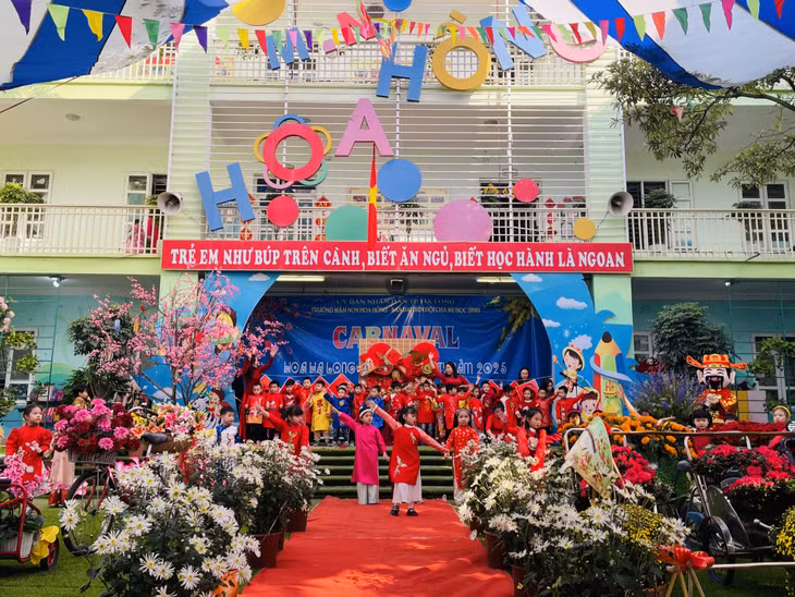 Carnaval hoa Hạ Long chào xuân Ất Tỵ 2025 tại trường mầm non Hoa Hồng ảnh 4