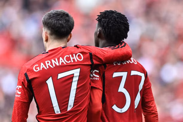 Bán đi Mainoo và Garnacho không phải là ưu tiên của Man United.
