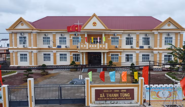 Trụ sở Đảng ủy, HĐND, UBND xã Thanh Tùng. Ảnh: T.H.