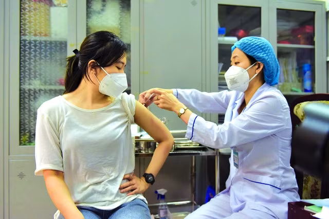 Sử dụng kịp thời, hiệu quả số vaccine phòng COVID-19 được phân bổ, tránh lãng phí