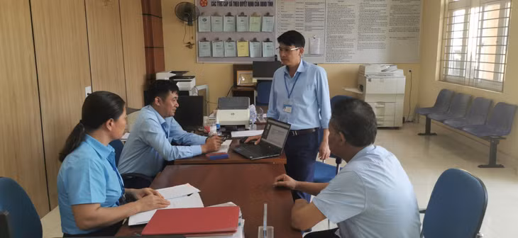 Ban Chỉ đạo chuyển đổi số xã Dực Yên họp triển khai nhiệm vụ.