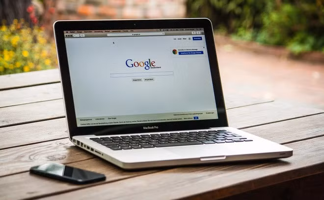 Google hứa hẹn sẽ thay đổi để kết quả tìm kiếm trung thực và có ích hơn. Ảnh: Digital Trends.