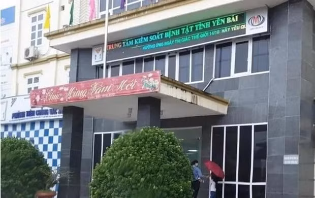 Vu Viet A: Yen Bai cach cac chuc vu trong Dang doi voi PGD So Y te hinh anh 1