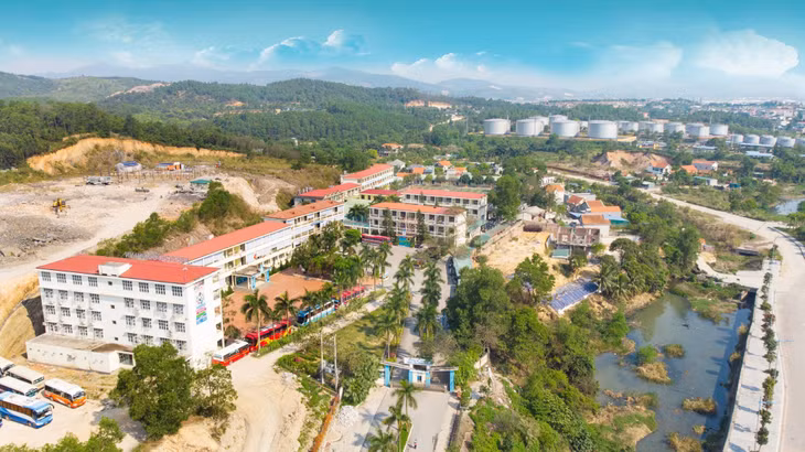 Trường TH-THCS-THPT Nguyễn Bỉnh Khiêm (TP Hạ Long) được tuyển bổ sung 218 chỉ tiêu.