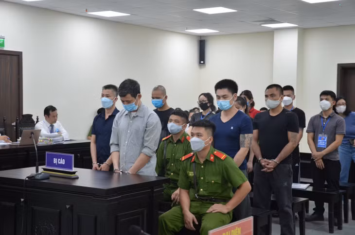 Các bị cáo tại phiên toà.