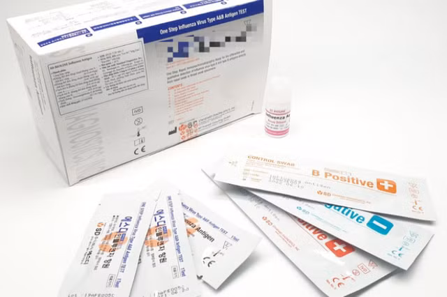 Kit test nhanh cúm A được bán phổ biến trên mạng. Ảnh mạng xã hội.