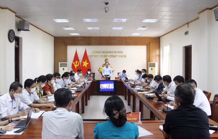 Đồng chí Nguyễn Xuân Ký, Ủy viên Trung ương Đảng, Bí thư Tỉnh ủy, Chủ tịch HĐND tỉnh, dự, chỉ đạo buổi tiếp công dân tháng 4-2022. Ảnh: Thu Chung