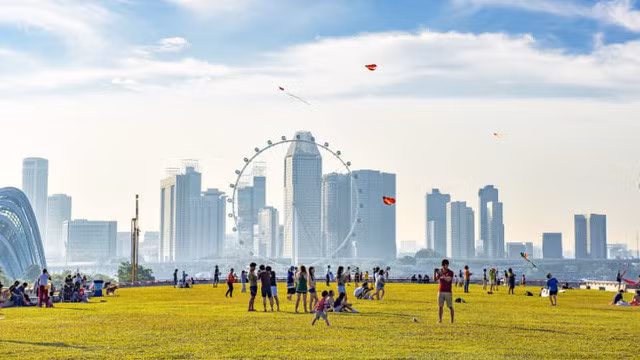 Singapore sẽ xóa bỏ luật cấm quan hệ tình dục đồng tính nam - Ảnh 1.