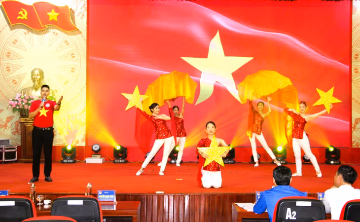 Các phần thi năng khiếu được đầu tư với các tiết mục đặc sắc.