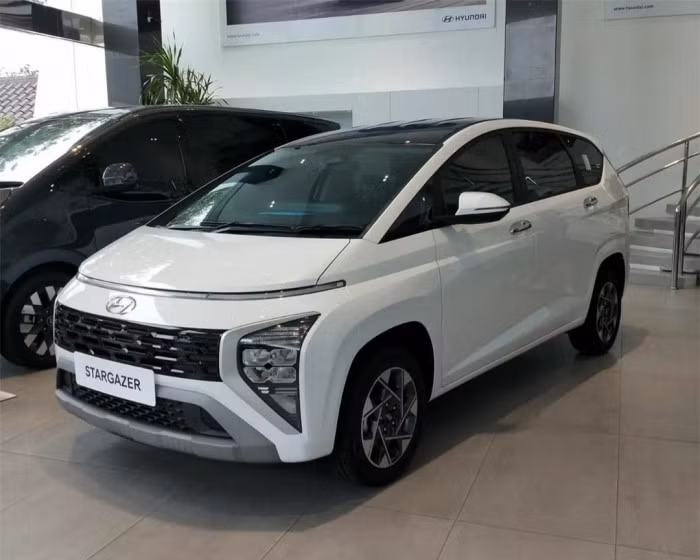 Cận cảnh Hyundai Stargazer bản tiêu chuẩn