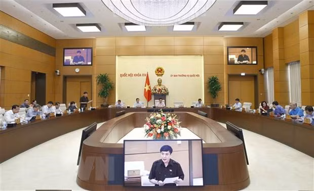 Chuyen trong tam tu Quoc hoi tham luan sang thao luan va tranh luan hinh anh 3