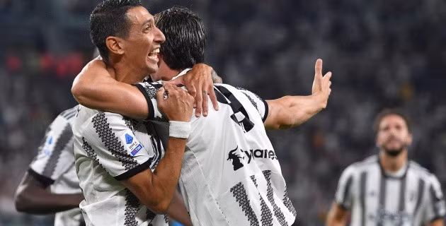 Di Maria gặp chấn thương ở trận đấu với Sassuolo.