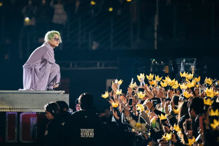 G-Dragon thiết kế lightstick của Big Bang.