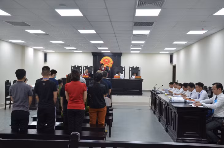 Toàn cảnh phiên toà.