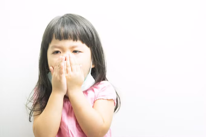 Hệ hô hấp ở trẻ chưa phát triển toàn diện nên dễ bị các tác nhân lạ tấn công gây bệnh. Ảnh:Shutterstock.