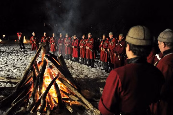 "Lamproba", một nghi lễ hàng năm của người dân bản địa. Ảnh: georgiaabout.