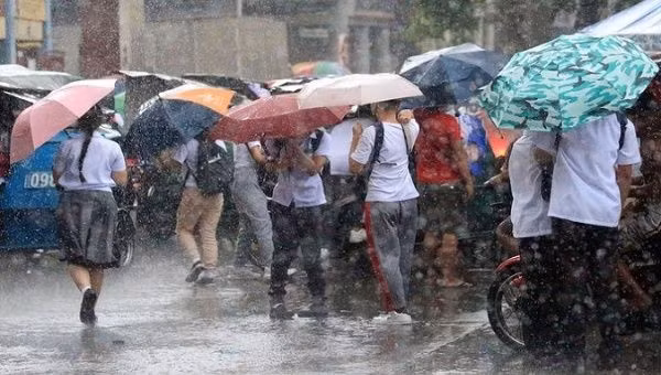 Mưa lớn đã ảnh hưởng đến một số khu vực của Philippines khi cơn bão nhiệt đới Florita đi qua. Ngày 24/8/2022. Ảnh: Twitter