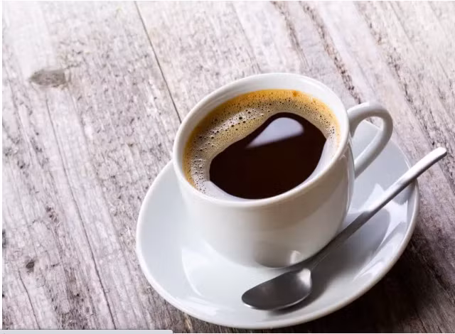 Cà phê có thể làm tăng tiết dịch vị có tính axit và làm giãn cơ thắt thực quản dưới.