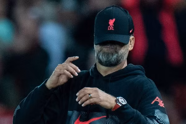 Klopp đau đầu với bài toán lực lượng.