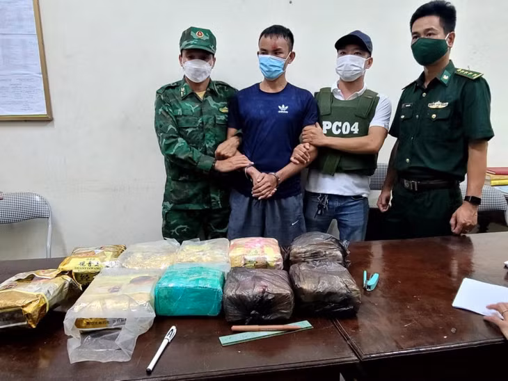 Đối tượng Biện Văn Trường bị bắt giữ cùng tang vật trong vụ án.