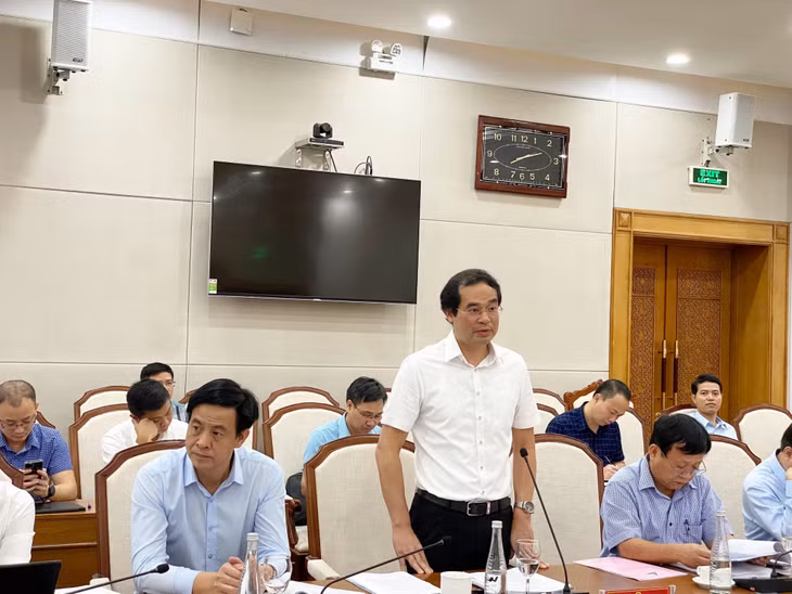 Đồng chí Trịnh Xuân Trường, Phó Bí thư Tỉnh ủy, Chủ tịch UBND tỉnh Lào Cai phát biểu tại buổi làm việc.
