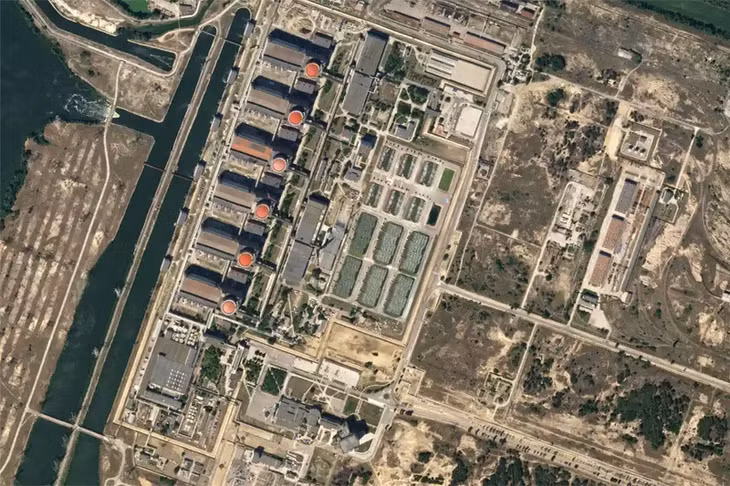 Ảnh chụp nhà máy điện hạt nhân Zaporizhzhia ở miền nam Ukraine nhìn từ trên cao. Ảnh: Planet Labs PBC