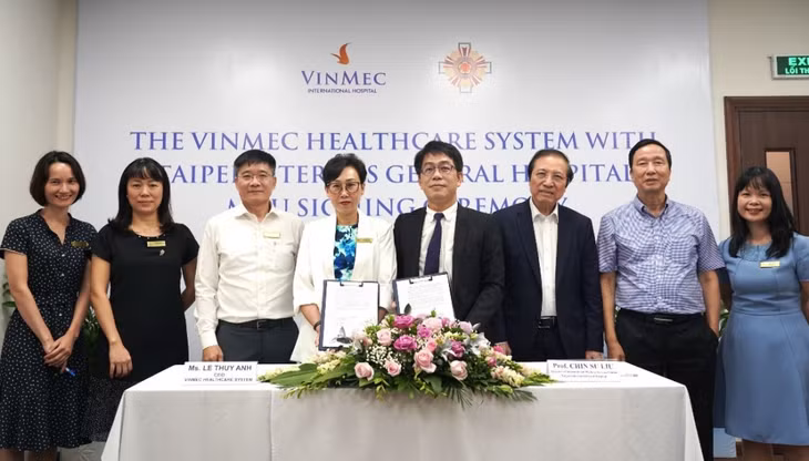 Vinmec ký kết hợp tác đào tạo chuyên sâu cho đội ngũ bác sĩ, điều dưỡng về ghép tế bào gốc tạo máu tại Bệnh viện Cựu chiến binh Đài Bắc (Taipei Veterans General Hospital), một trong những bệnh viện hàng đầu trong lĩnh vực này tại khu vực.