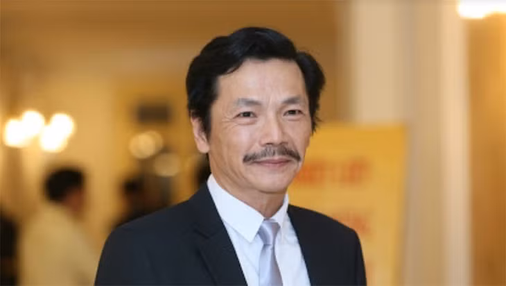 NSND Trung Anh khẳng định, không nghệ sĩ nào nghĩ đến tiền khi được phong tặng danh hiệu, danh hiệu là sự ghi nhận, là niềm tự hào của các nghệ sĩ. Ảnh: LĐO