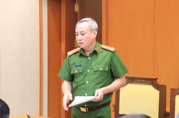 Lãnh đạo Công an tỉnh làm rõ một số nội dung tại buổi làm việc.