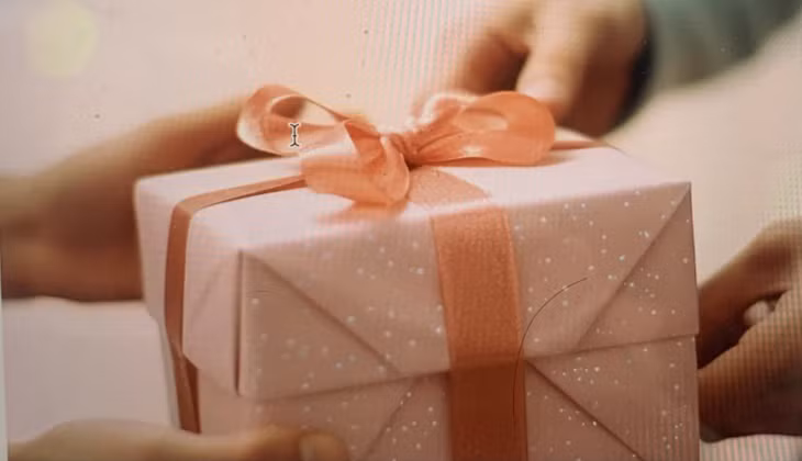 Người dân cần cảnh giác trước chiêu lừa thông qua việc tặng quà tri ân. Ảnh minh họa