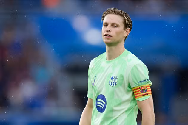 Frenkie De Jong hoàn toàn sẵn sàng cho trận gặp Bayern Munich.