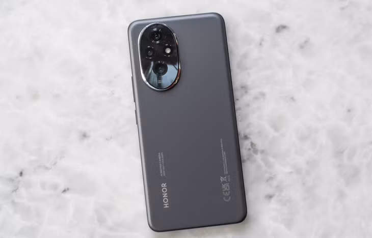 7 smartphone cận cao cấp mới ra mắt tại Việt Nam ảnh 4