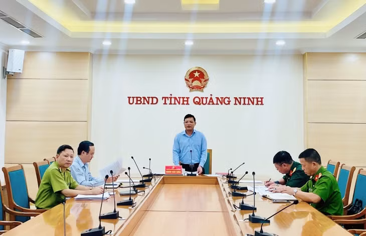 Đồng chí Nghiêm Xuân Cường, Phó Chủ tịch UBND tỉnh, yêu cầu các địa phương, đơn vị phải tập trung thực hiện nghiêm túc các văn bản chỉ đạo của tỉnh.