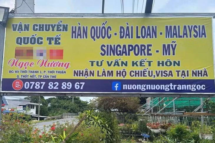 Trần Thị Ngọc Nương tự mở bảng hiệu kinh doanh. Ảnh: Công an Cần Thơ