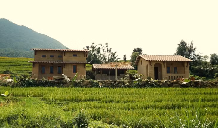 Homestay trình tường ở thôn Khe Tiền, xã Đồng Văn (Bình Liêu) mang dấu ấn kiến trúc của đồng bào dân tộc Dao.