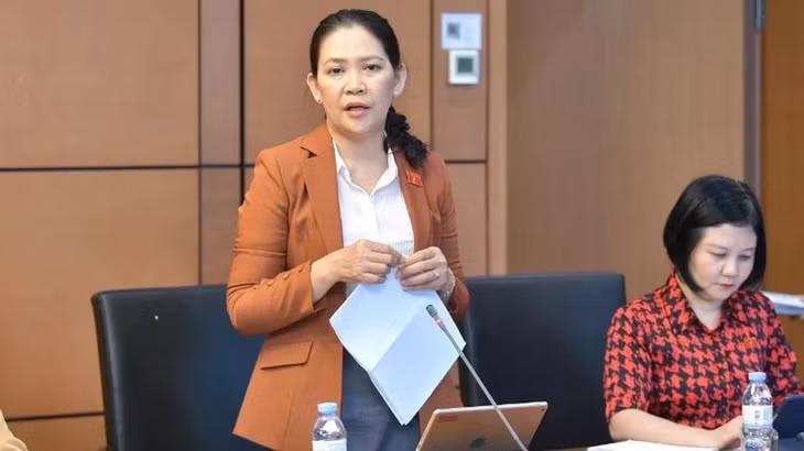 Đại biểu Huỳnh Thị Ánh Sương - Đoàn đại biểu Quốc hội tỉnh Quảng Ngãi.