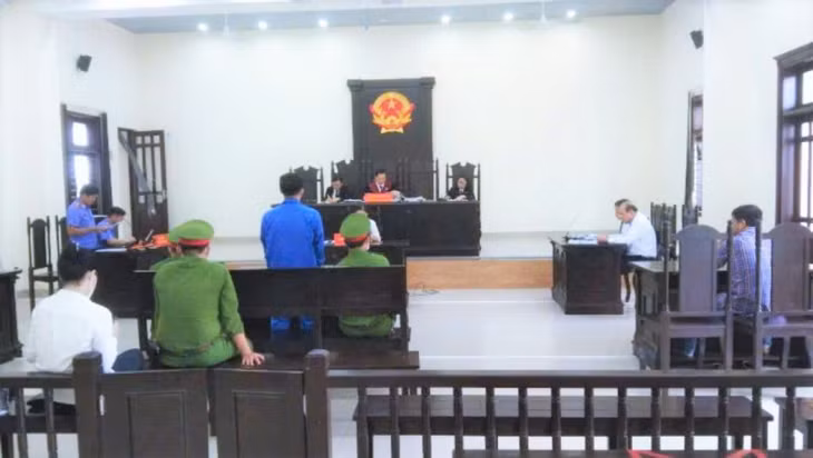 Bị cáo Nhi tại phiên xét xử.