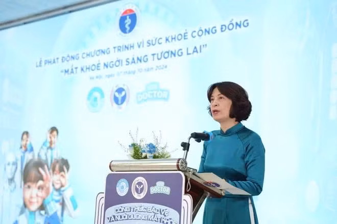 Thứ trưởng Bộ Y tế Nguyễn Thị Liên Hương phát biểu tại buổi lễ. (Ảnh: PV/Vietnam+)