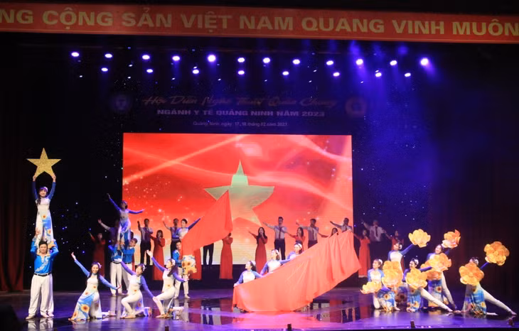 Hội diễn nghệ thuật quần chúng ngành Y tế năm 2023 được đầu tư, dàn dựng công phu.
