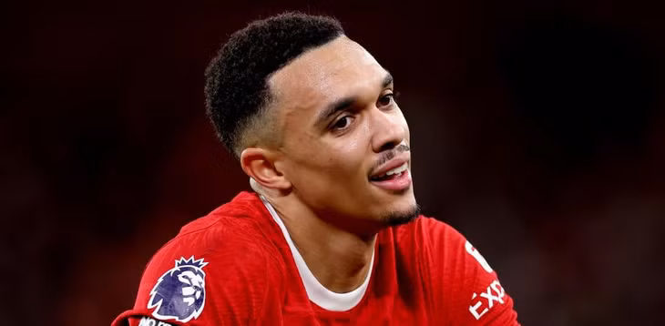 Real Madrid được cho đang có kế hoạch ký Trent Alexander-Arnold ngay tháng 1 tới đây, thay vì chờ đến mùa hè. Ảnh: EFE