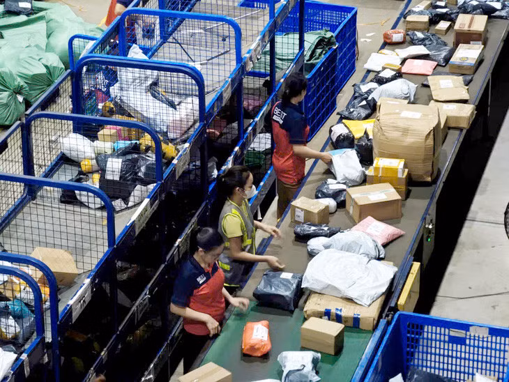 Hàng hóa Temu về Việt Nam sẽ do Best - doanh nghiệp của Trung Quốc - giao đến tay khách hàng - Ảnh: CÔNG TRUNG