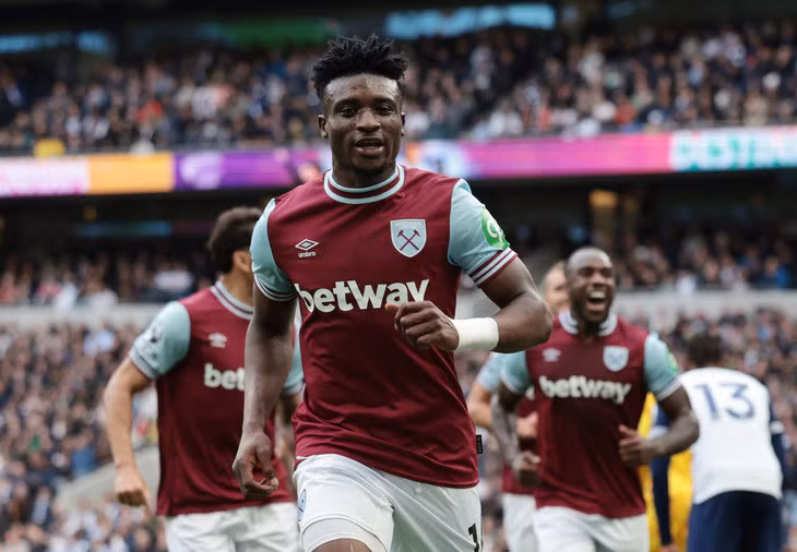 Mohammed Kudus từ người hùng hóa tội đồ trong trận đấu với Tottenham - Ảnh: REUTERS