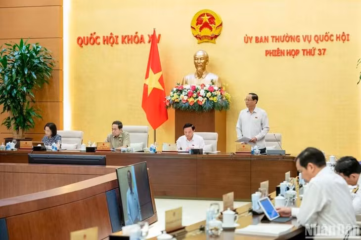 Quang cảnh Phiên họp thứ 37 của Ủy ban Thường vụ Quốc hội. (Ảnh: DUY LINH)