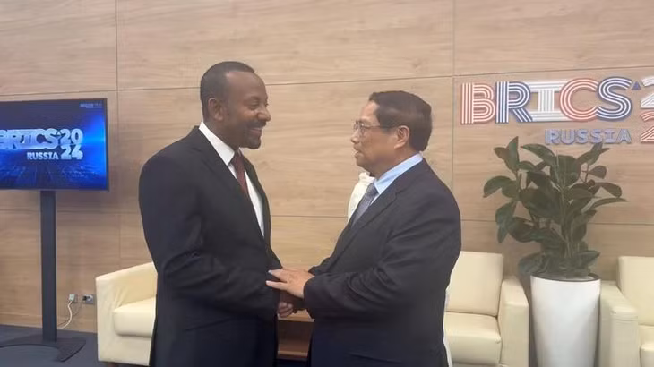 Thủ tướng Phạm Minh Chính và Thủ tướng Ethiopia Abiy Ahmed. (Ảnh: Nhật Bắc/VGP)