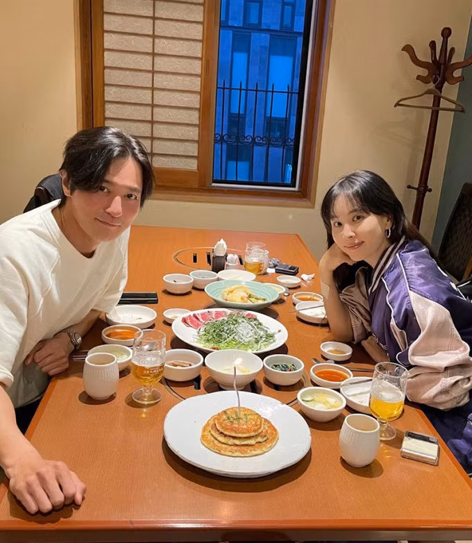 Vợ chồng Jang Dong Gun năm 2023. Ảnh: Instagram/Ko Soyoung