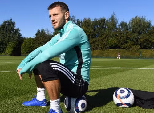 Wilshere chuẩn bị rời Arsenal.