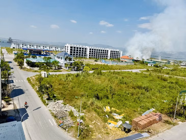 Phần lớn khu đô thị ở phường Cao Xanh (TP Hạ Long) chưa được bàn giao tài sản cho ngành Điện.