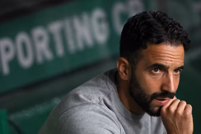 Amorim 39 tuổi, dẫn dắt Sporting từ năm 2019. Ảnh: Reuters.