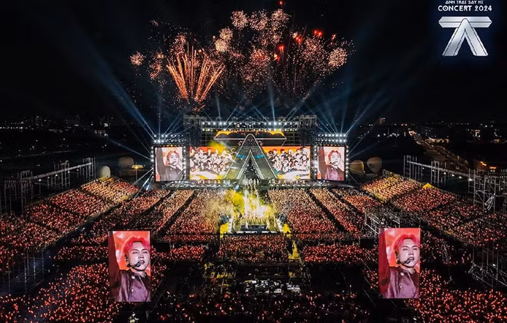 Những hình ảnh tưởng như chỉ có ở concert Kpop - Hàn Quốc. Nay đã có ở Việt Nam. Hai concert tổ chức cùng một đêm, ở cùng một thành phố, với tổng lượng khán giả khoảng 50.000. Ảnh: Nhà sản xuất